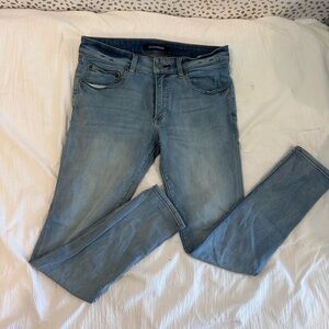 Express Men’s Lightwash Skinny Jean -Stretch